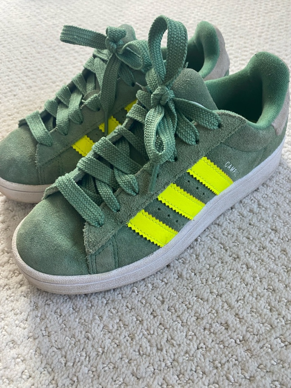 Adidas Campus green Suede Sneaker with Neon Yellow Stripes - US 5 1/2